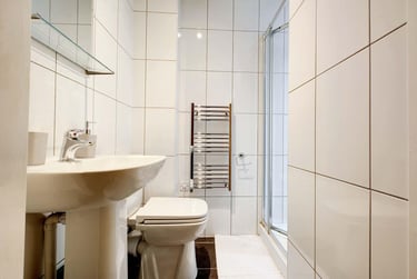 1 bed studio, Oxford Street, City Centre, Leicester, LE15XA - Image 7